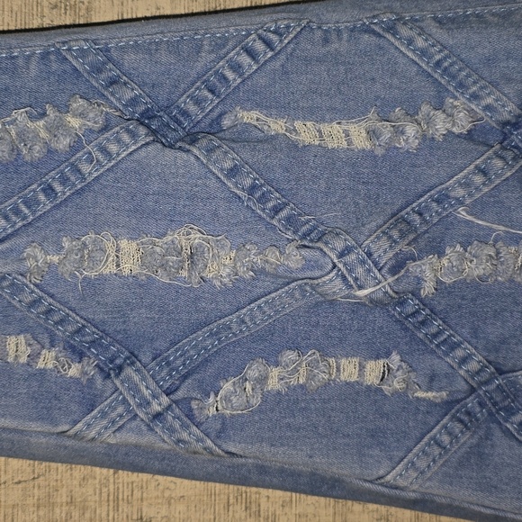 NWT Women's Bell Bottom Jeans - Picture 5 of 17